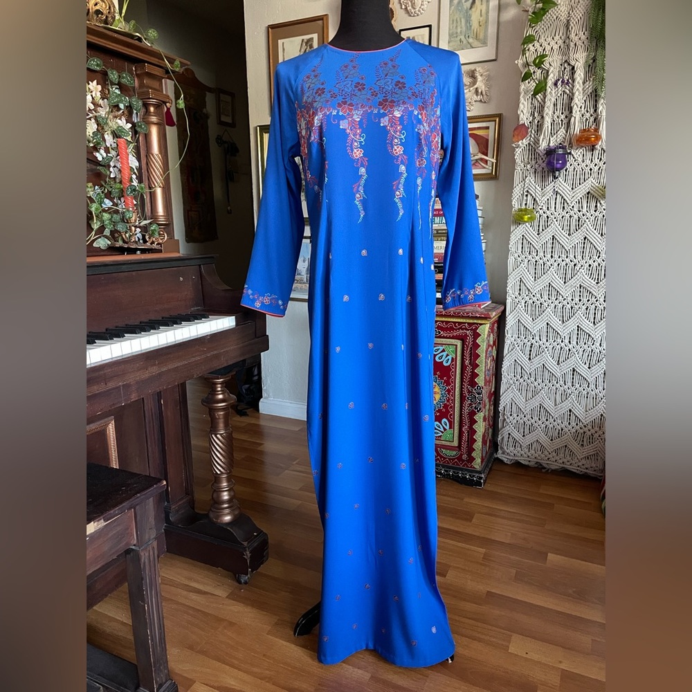 Refined royal blue Ao Dai
